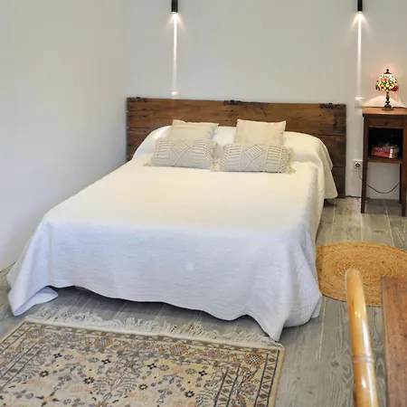 Holiday home 2 Bedroom Cozy In Aramon
