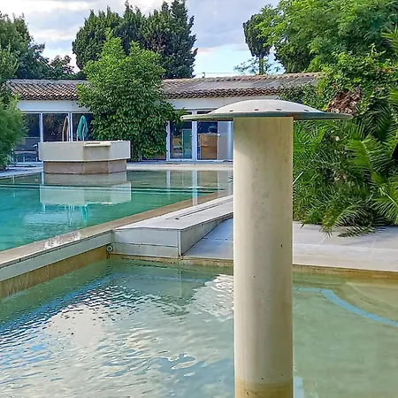 2 Bedroom Cozy In Сasa de vacaciones *